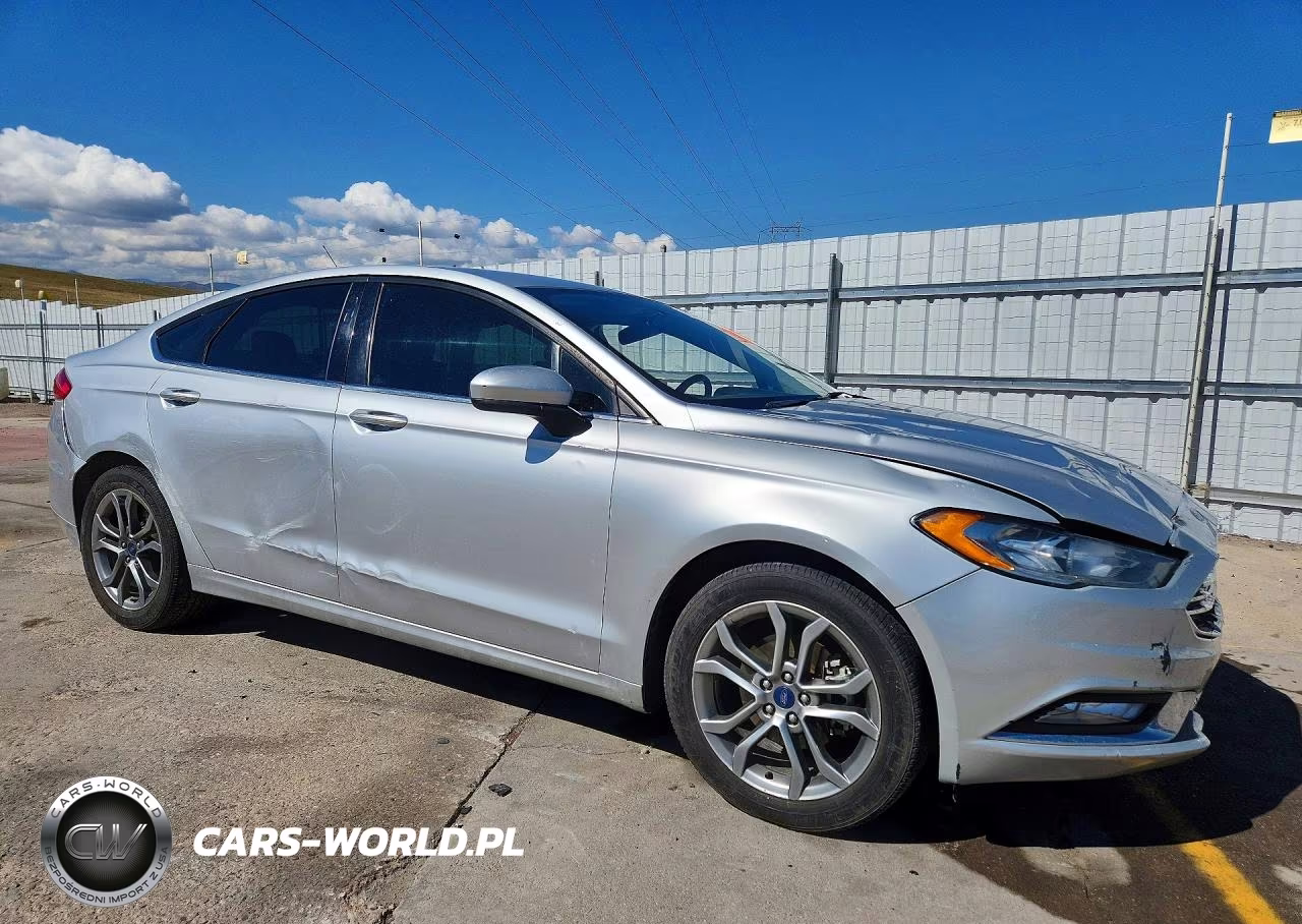 2017 Ford Fusion Se VIN:3FA6P0T97HR322183 - 4