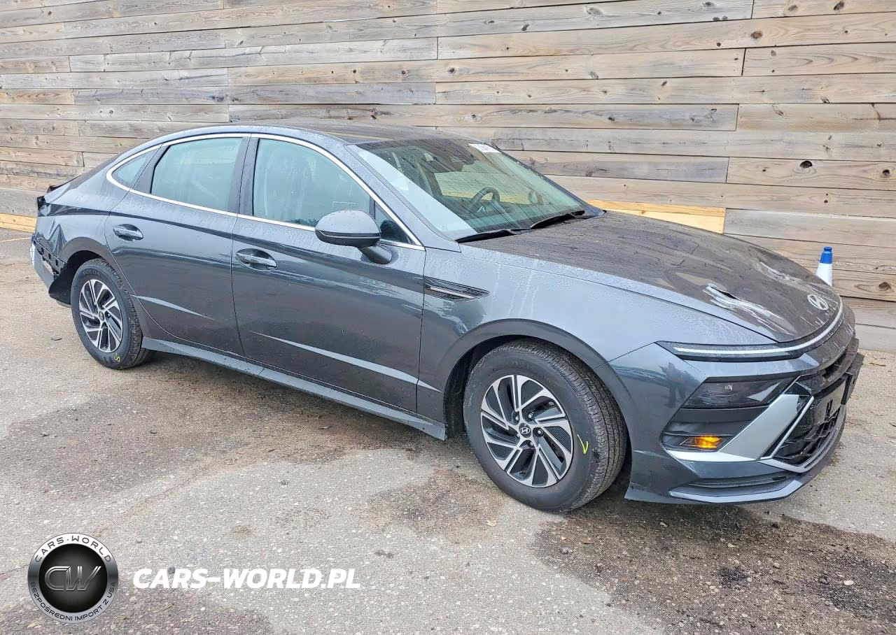 2026 Hyundai Sonata Hybrid Blue VIN:KMHL24JJ5TA167812 - 4