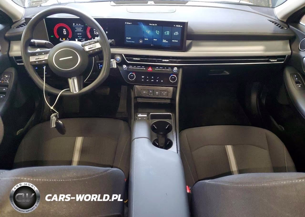 2026 Hyundai Sonata Hybrid Blue VIN:KMHL24JJ5TA167812 - 8