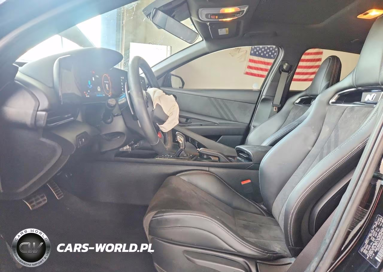 2025 Hyundai Elantra N Base VIN:KMHLW4DKXSU030676 - 7