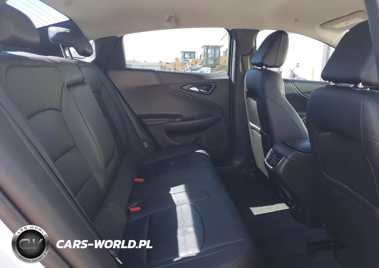 2018 Chevrolet Malibu Lt VIN:1G1ZD5STXJF212136 - 10