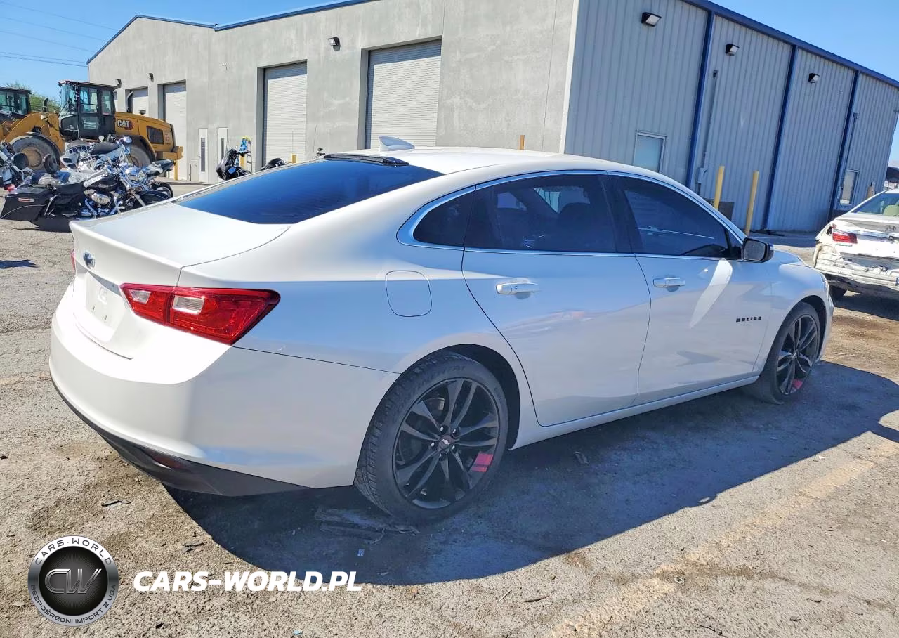 2018 Chevrolet Malibu Lt VIN:1G1ZD5STXJF212136 - 3