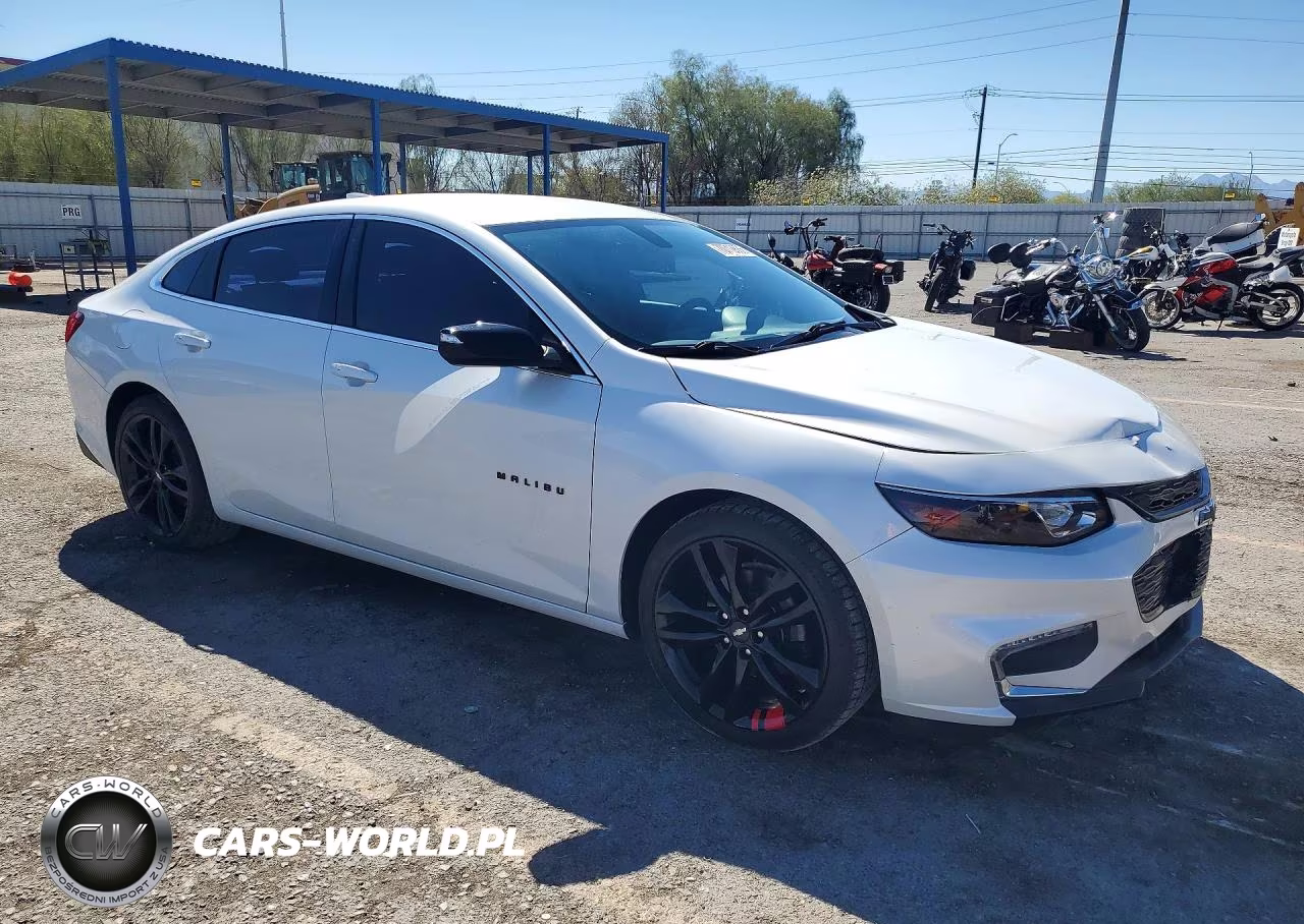 2018 Chevrolet Malibu Lt VIN:1G1ZD5STXJF212136 - 4