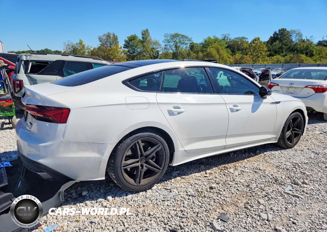 2021 Audi A5 Premium 45 VIN:WAUDACF50MA018109 - 3