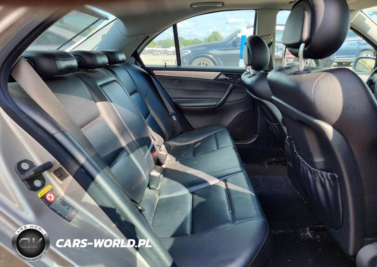 2005 Mercedes-Benz C 230K Sport Sedan VIN:WDBRF40J55F592360 - 10