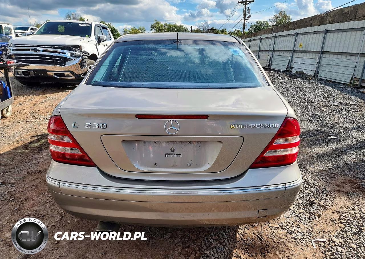2005 Mercedes-Benz C 230K Sport Sedan VIN:WDBRF40J55F592360 - 6