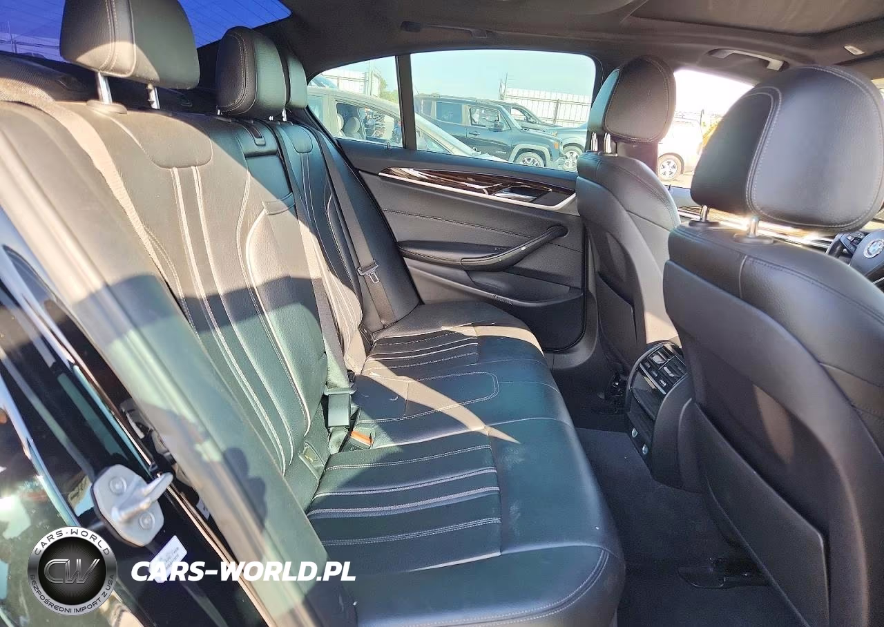 2018 BMW 530E VIN:WBAJA9C50JB034620 - 10