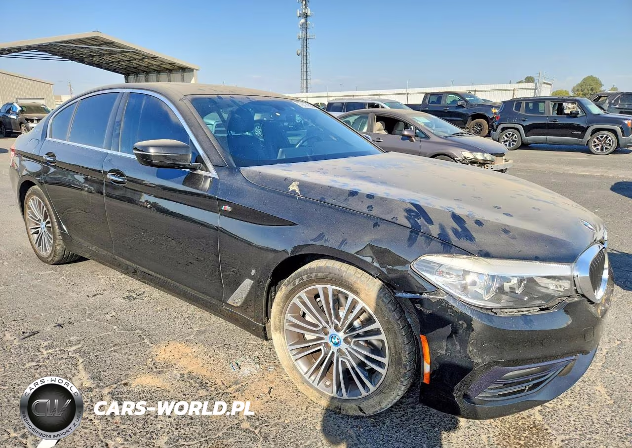 2018 BMW 530E VIN:WBAJA9C50JB034620 - 4