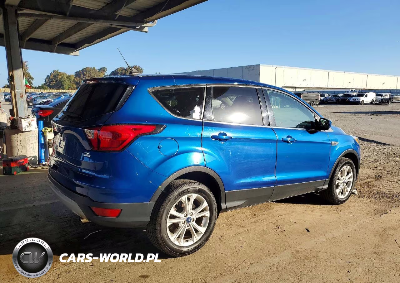 2019 Ford Escape Se VIN:1FMCU0GD1KUB10573 - 3