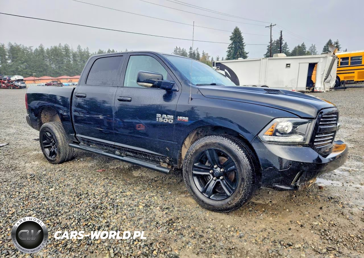 2017 Ram 1500 Sport VIN:1C6RR7MT7HS857515 - 4