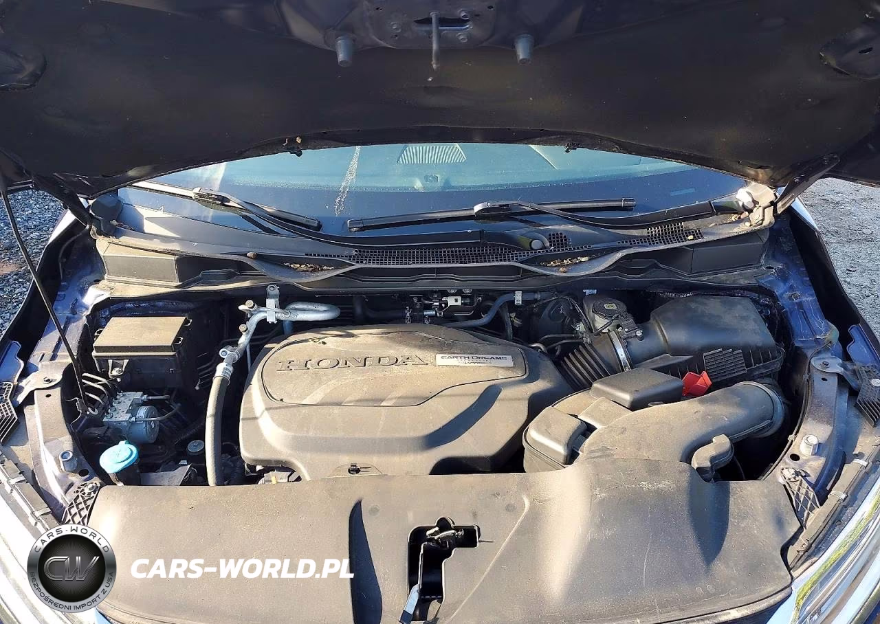 2018 Honda Odyssey Elite VIN:5FNRL6H92JB069988 - 12
