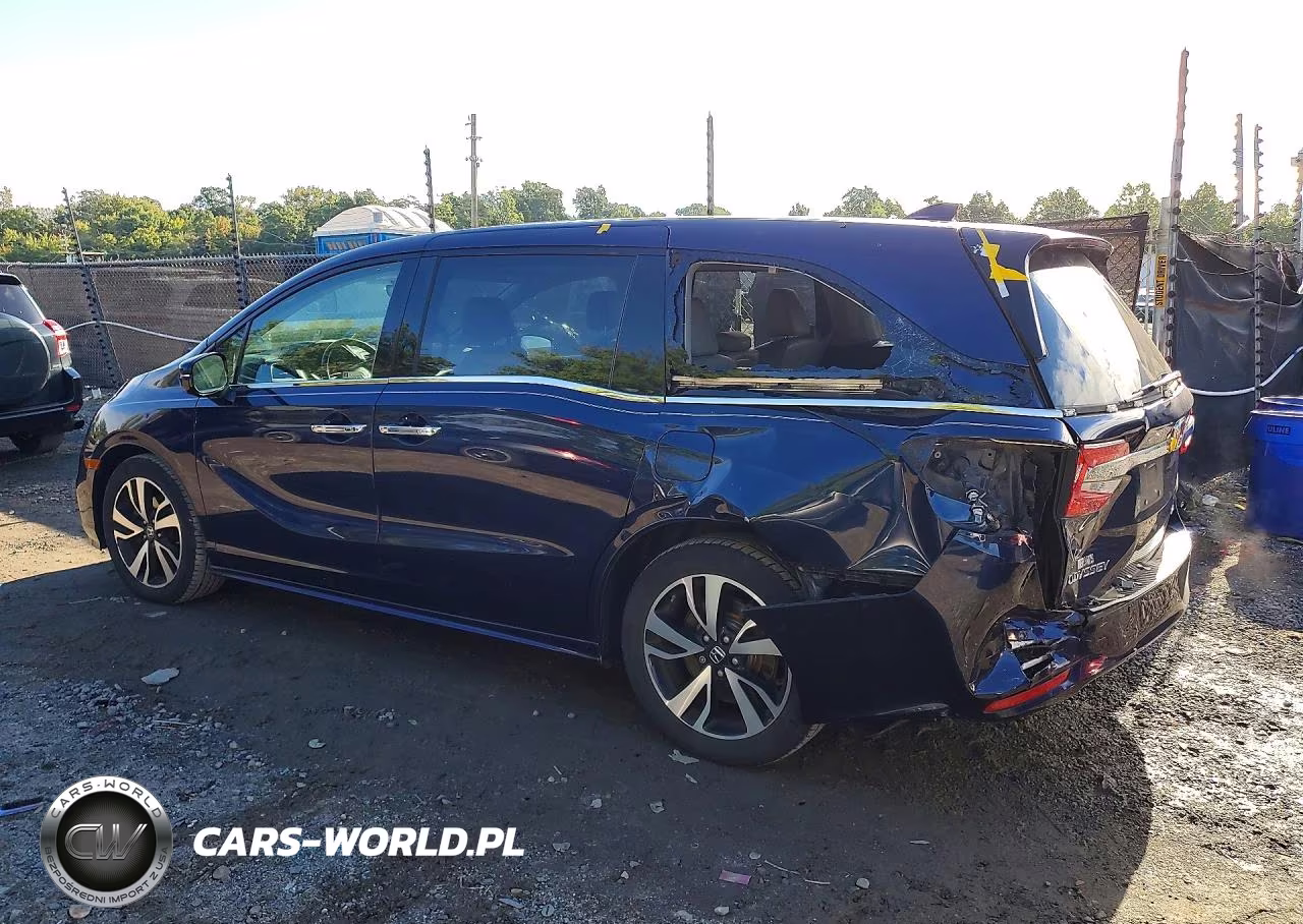 2018 Honda Odyssey Elite VIN:5FNRL6H92JB069988 - 2