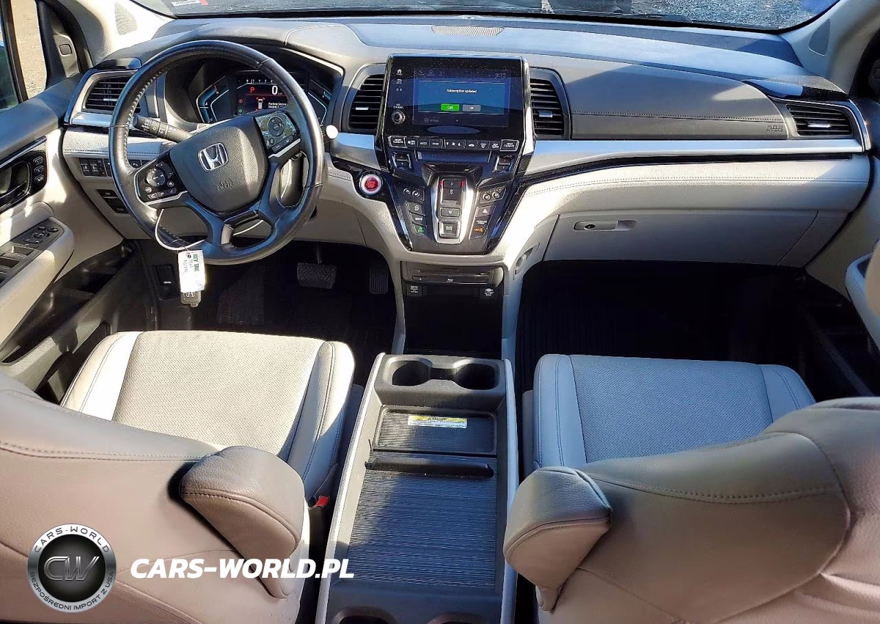 2018 Honda Odyssey Elite VIN:5FNRL6H92JB069988 - 8