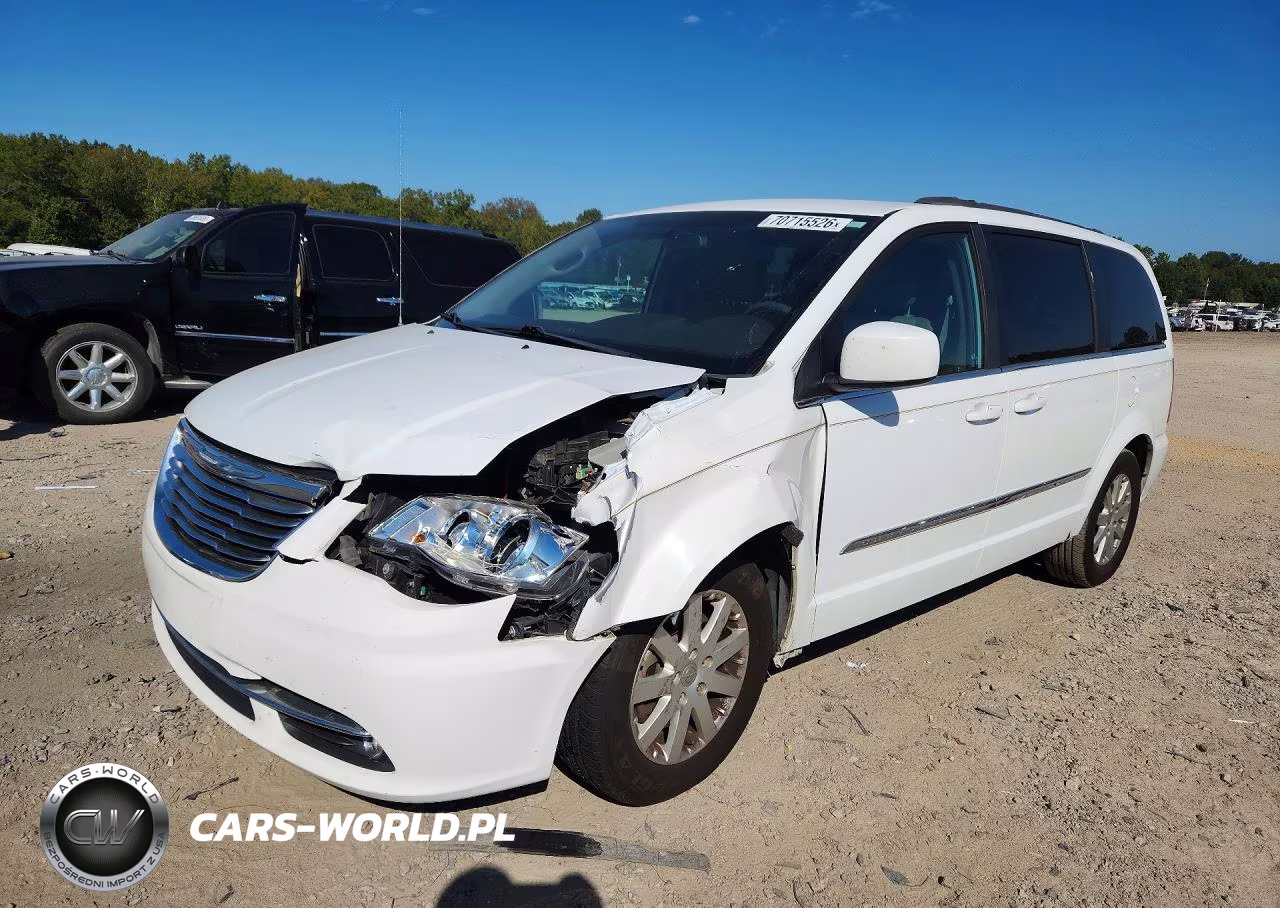 2015 Chrysler Town & Country Touring – zdjęcie 1 z 12