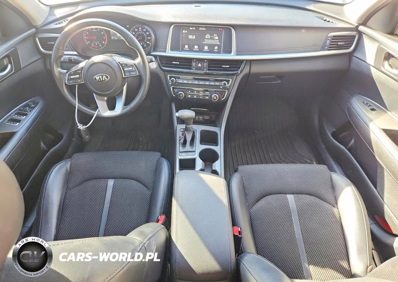 2019 Kia Optima S VIN:5XXGT4L3XKG322682 - 8