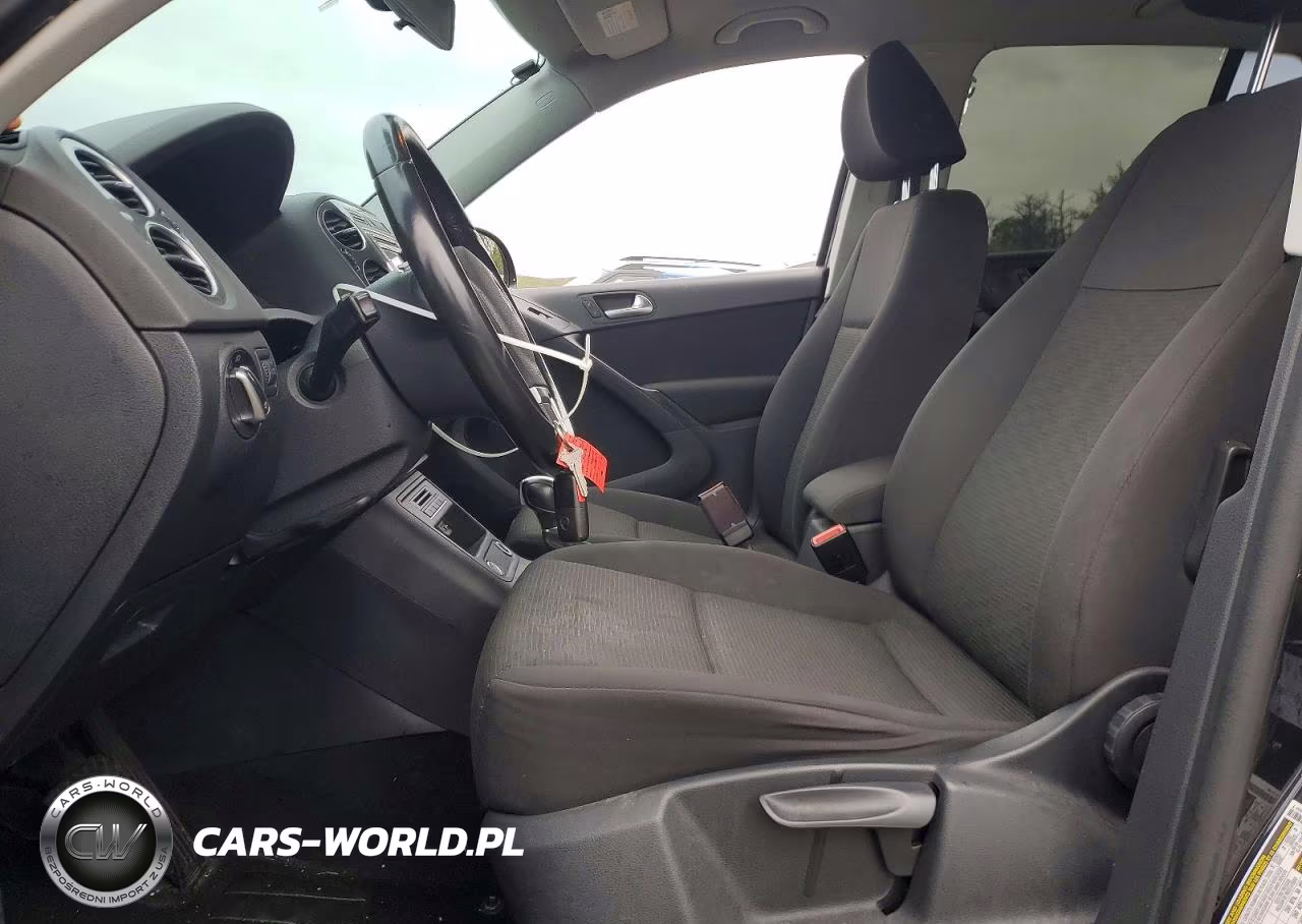 2018 Volkswagen Tiguan Limited VIN:WVGBV7AX3JK003359 - 7