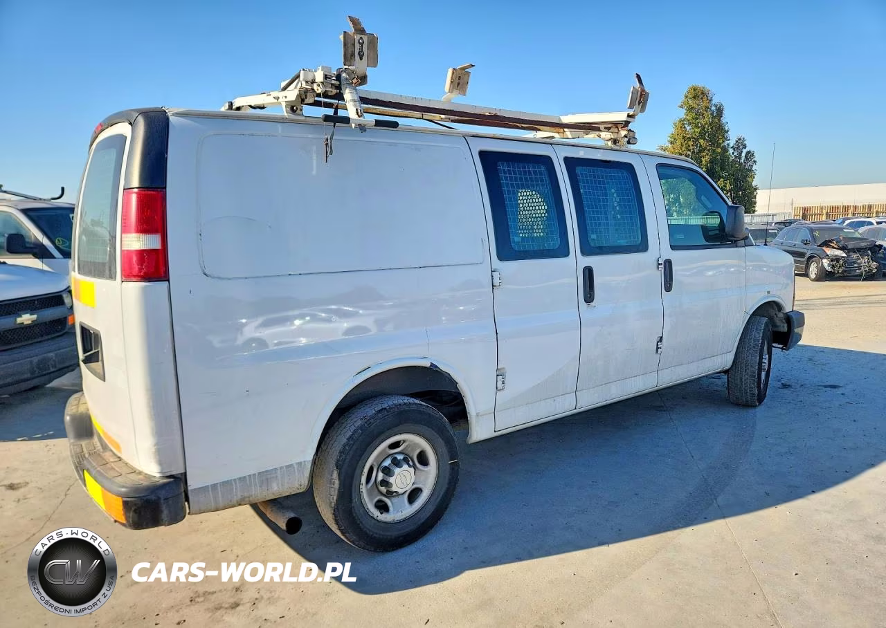 2016 Chevrolet Express G2500 VIN:1GCWGAFF8G1235676 - 3