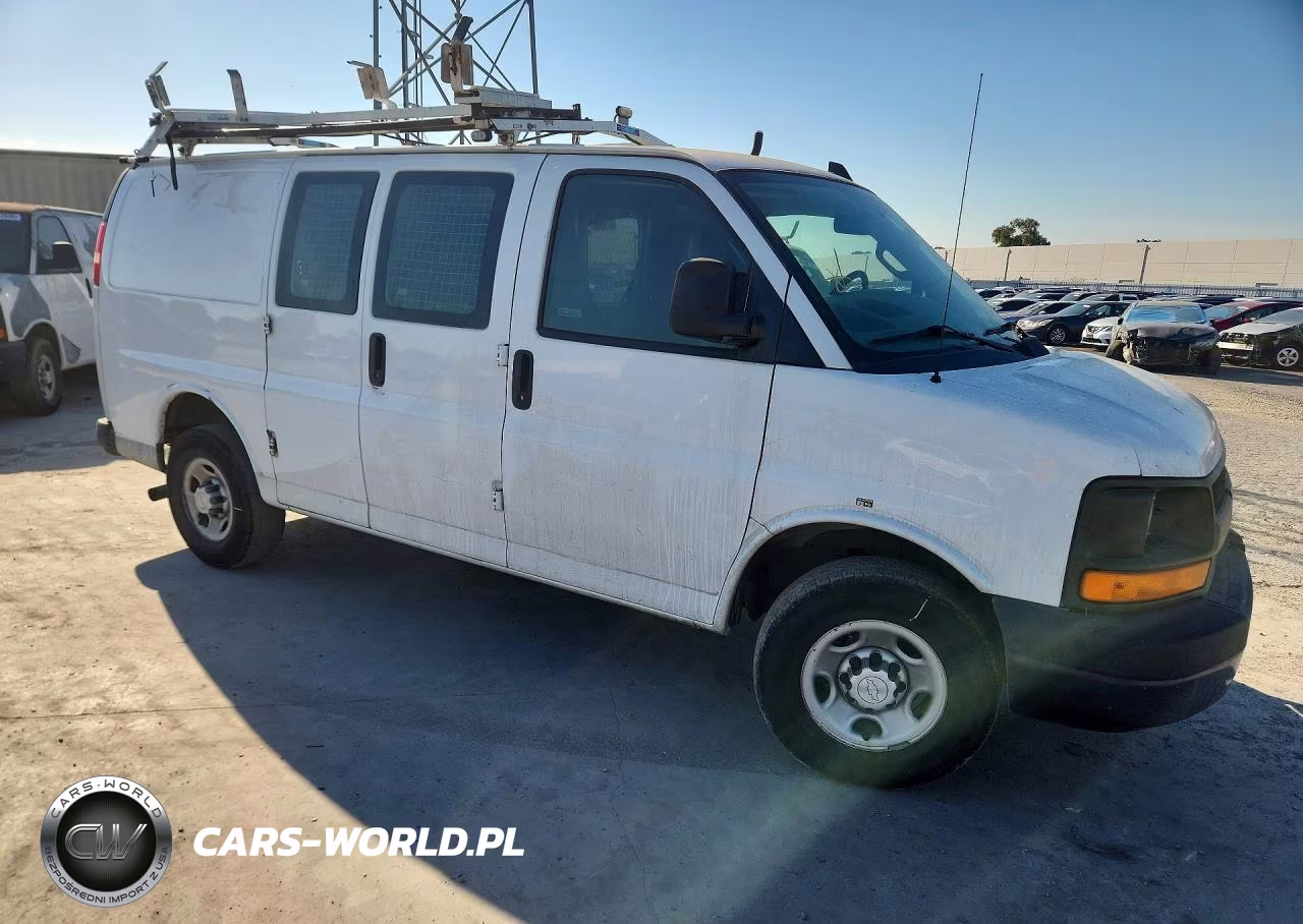 2016 Chevrolet Express G2500 VIN:1GCWGAFF8G1235676 - 4