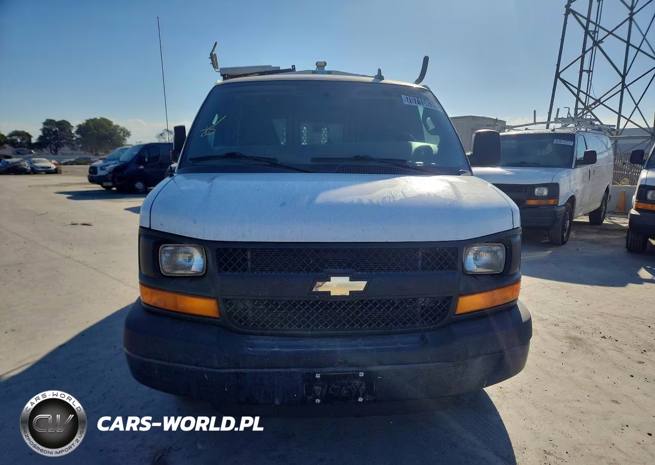 2016 Chevrolet Express G2500 VIN:1GCWGAFF8G1235676 - 5