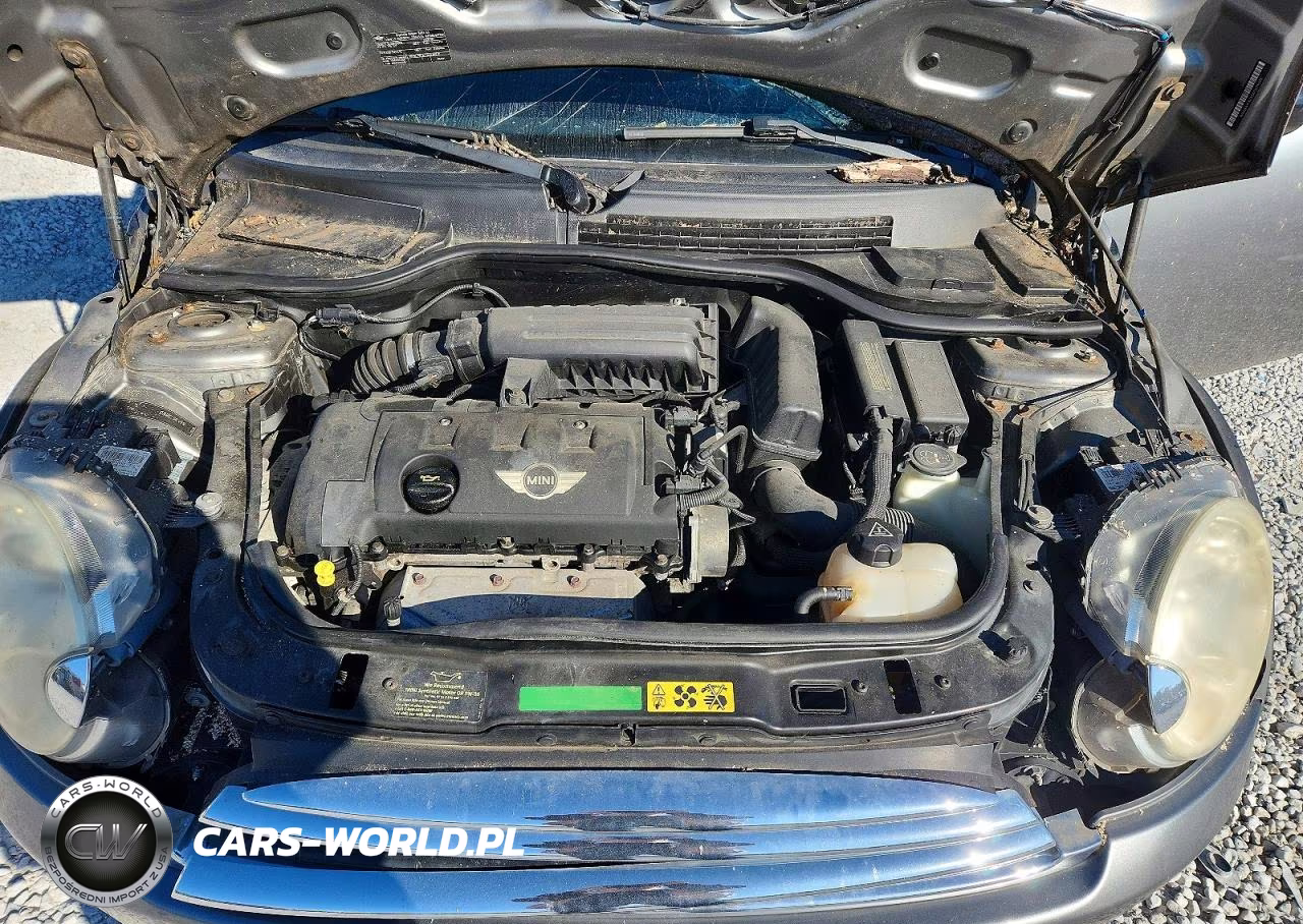 2010 Mini Cooper VIN:WMWMF3C50ATU79008 - 11