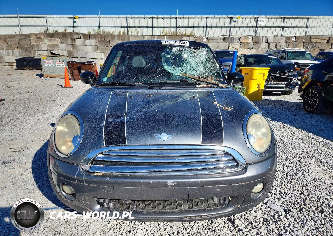 2010 Mini Cooper VIN:WMWMF3C50ATU79008 - 5