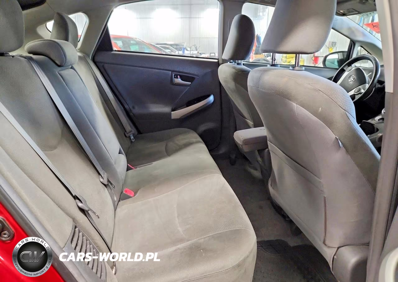 2011 Toyota Prius Two VIN:JTDKN3DU1B1391858 - 10