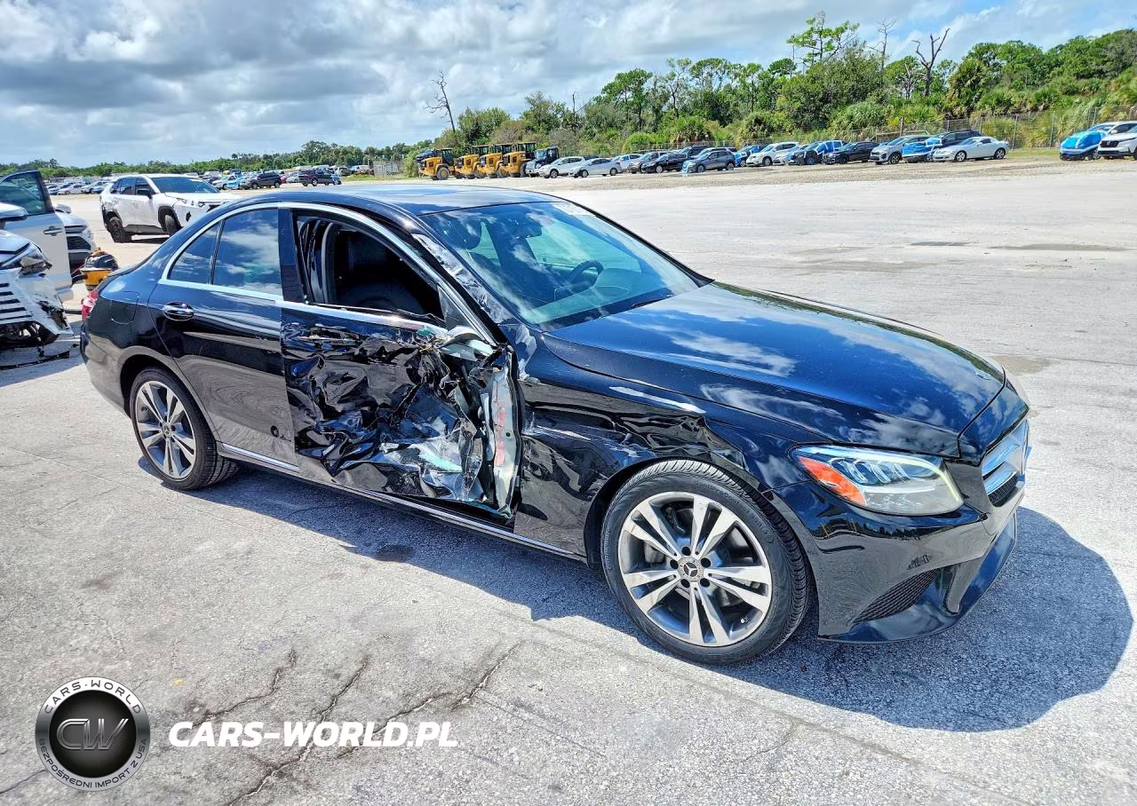 2019 Mercedes-Benz C 300 VIN:55SWF8DB7KU284359 - 4