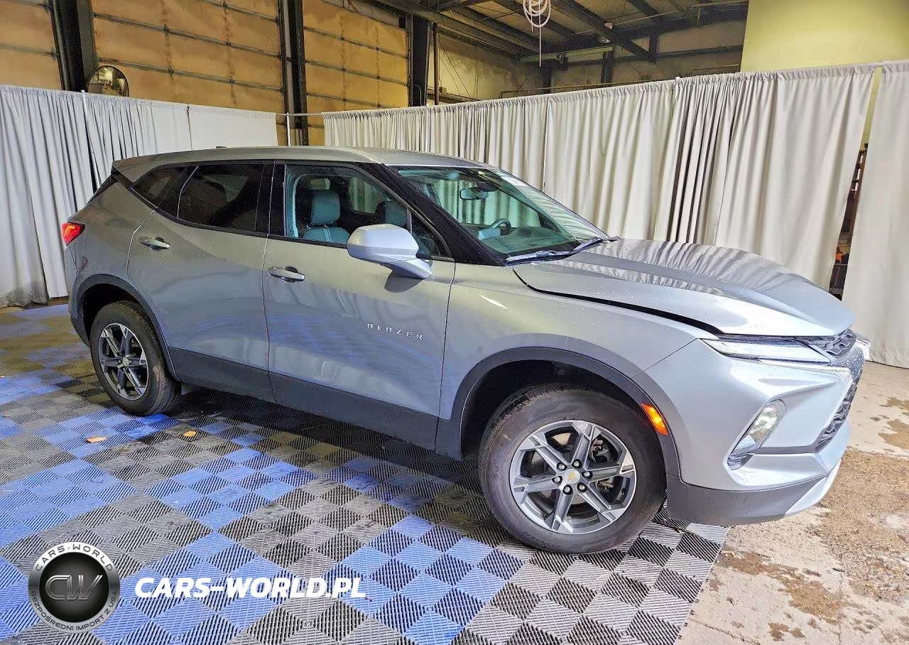 2025 Chevrolet Blazer 2Lt VIN:3GNKBCR41SS199489 - 4