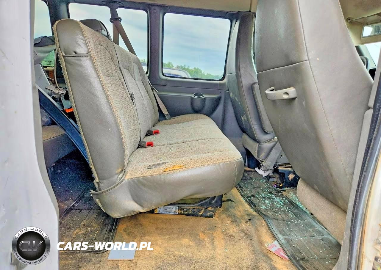 2015 Chevrolet Express VIN:1GAZG1FF3F1236206 - 11