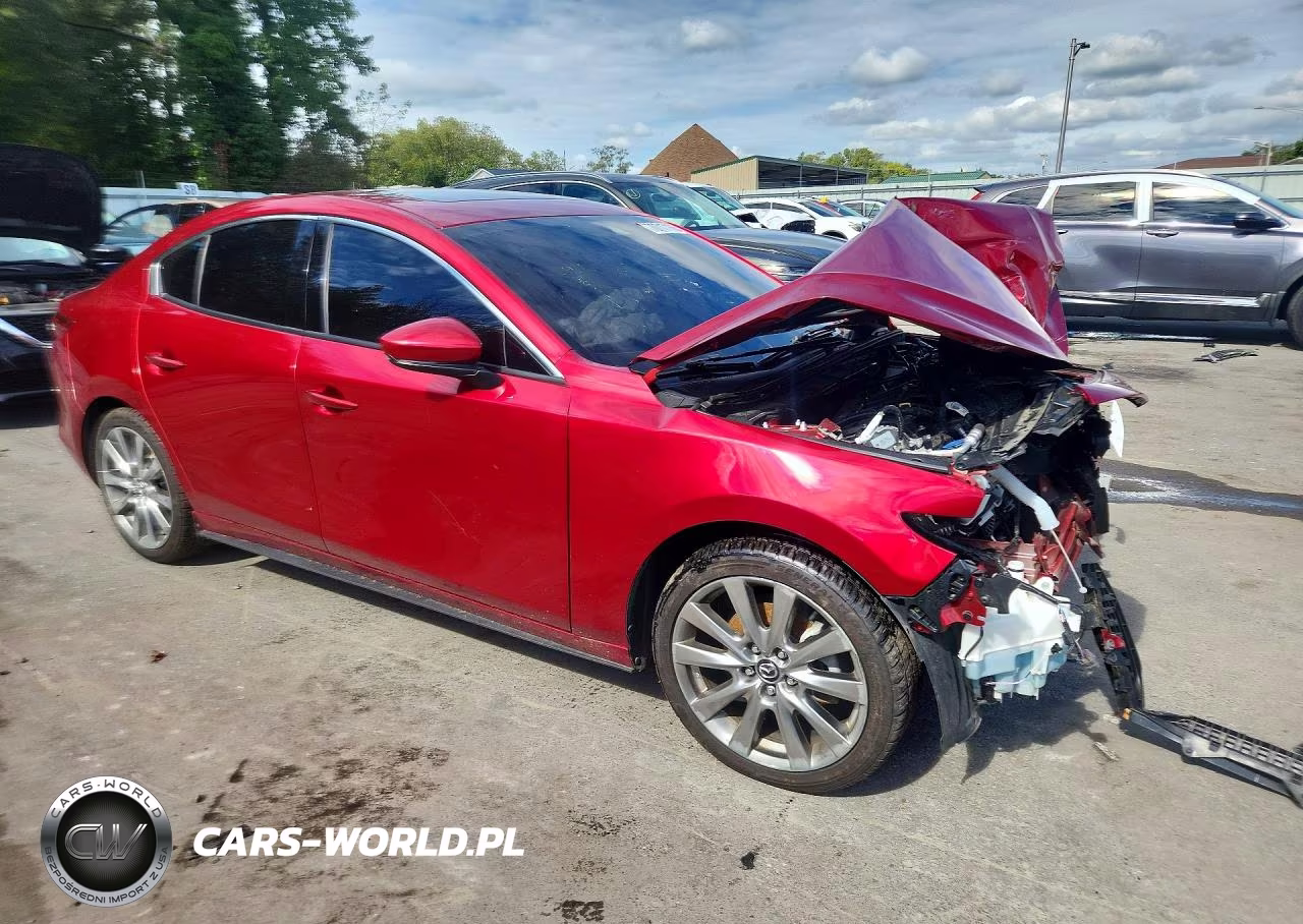 2021 Mazda 3 Premium VIN:3MZBPBDL9MM251989 - 4