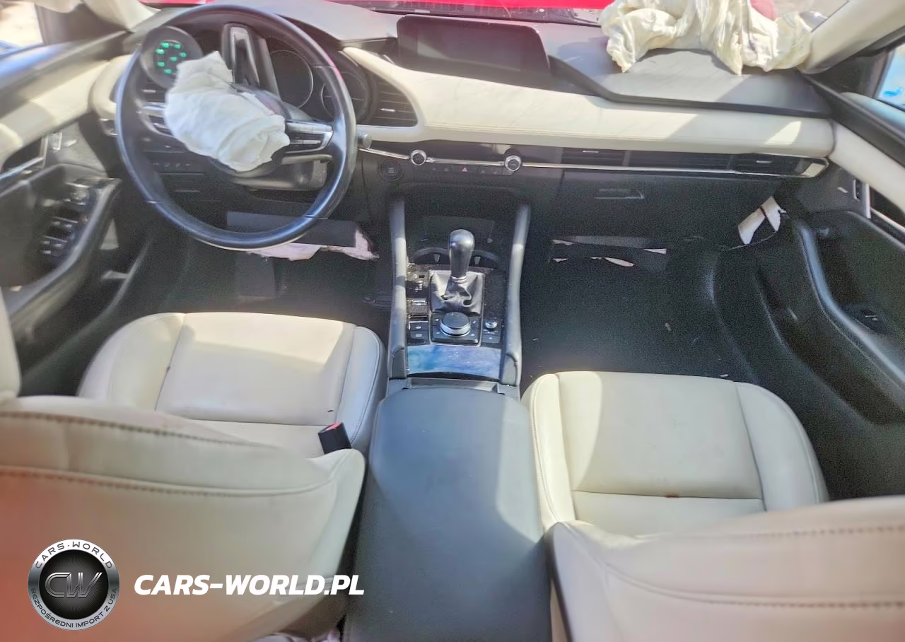 2021 Mazda 3 Premium VIN:3MZBPBDL9MM251989 - 8