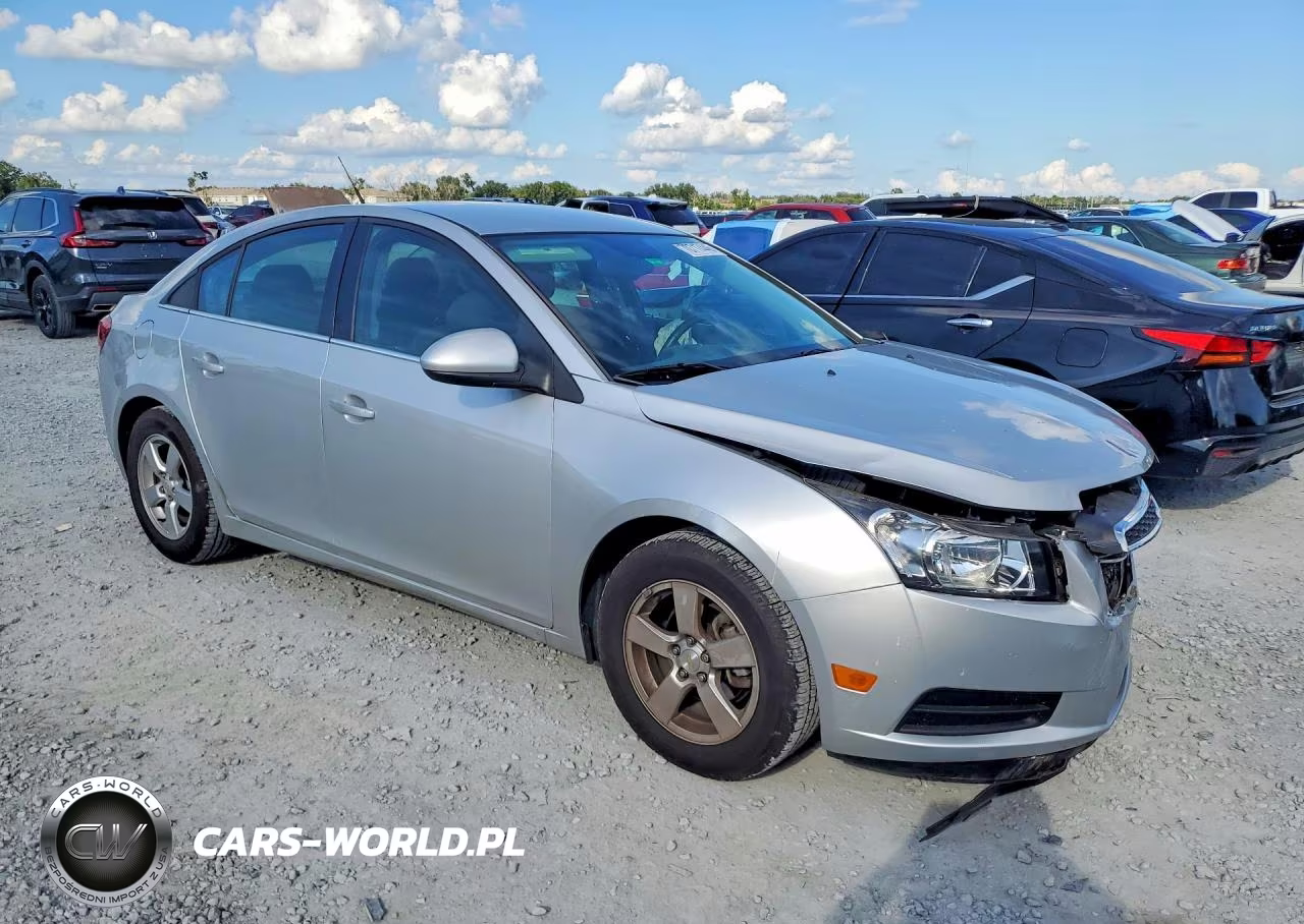 2014 Chevrolet Cruze Lt VIN:1G1PC5SB8E7413714 - 4