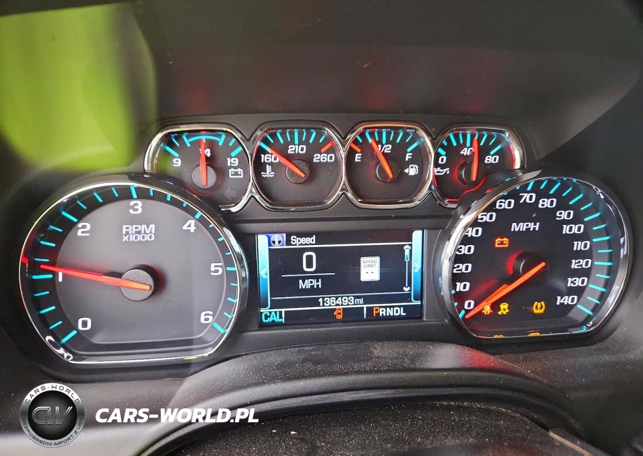 2018 Chevrolet Tahoe K1500 Lt VIN:1GNSKBKCXJR341433 - 9