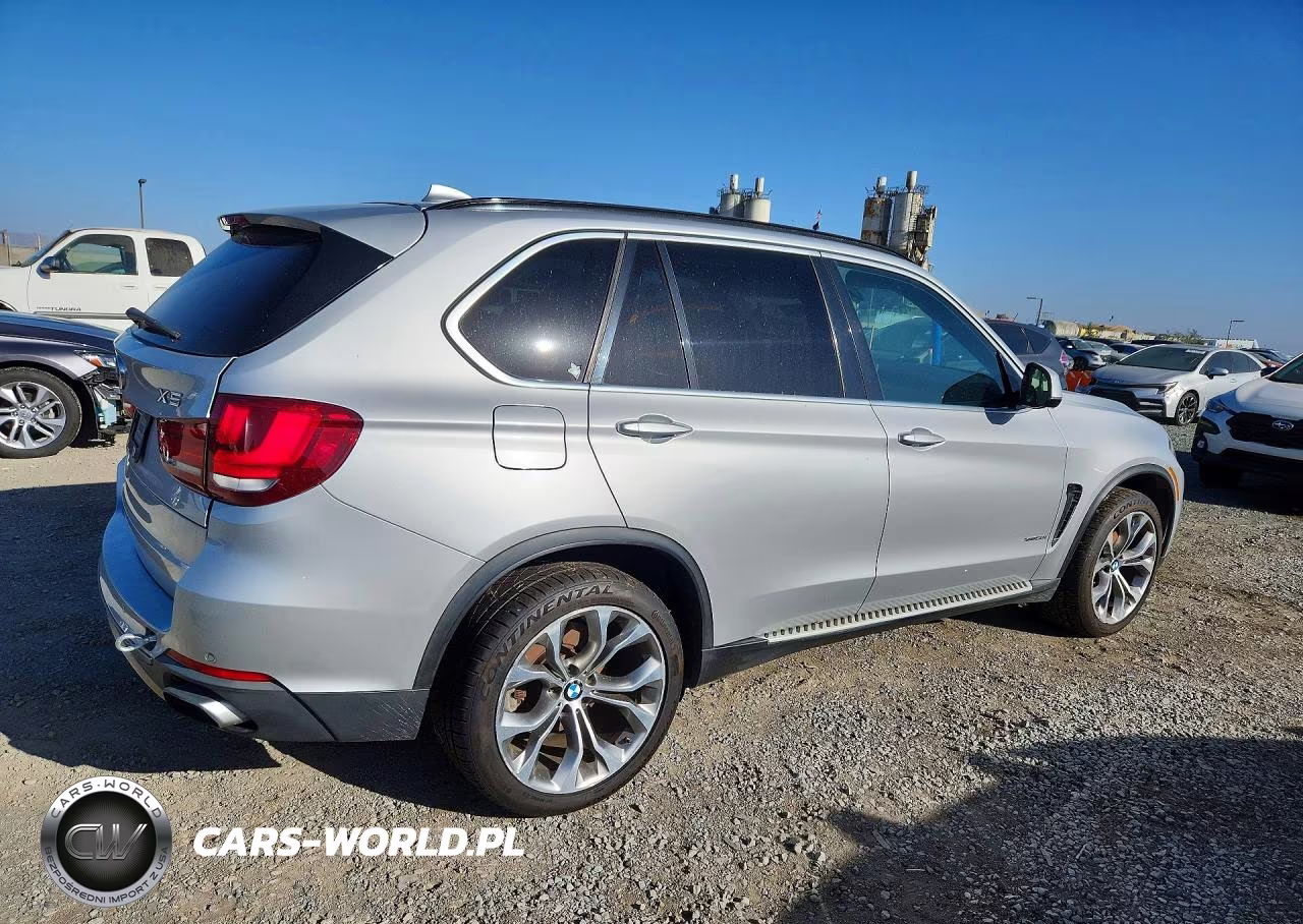 2015 BMW X5 xDrive50I VIN:5UXKR6C59F0J74892 - 3