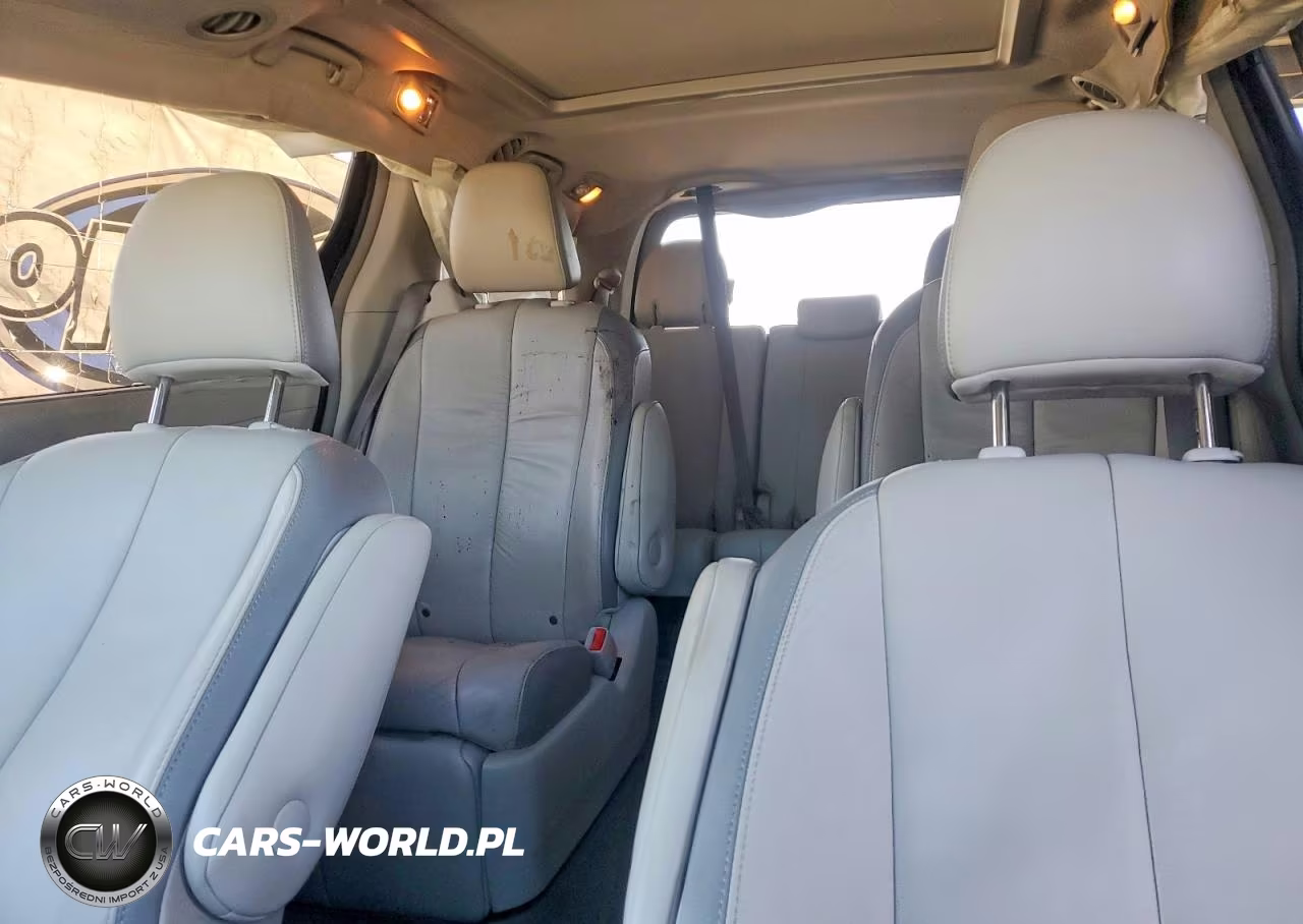 2012 Toyota Sienna Limited 7-Passenger VIN:5TDYK3DC9CS224873 - 10