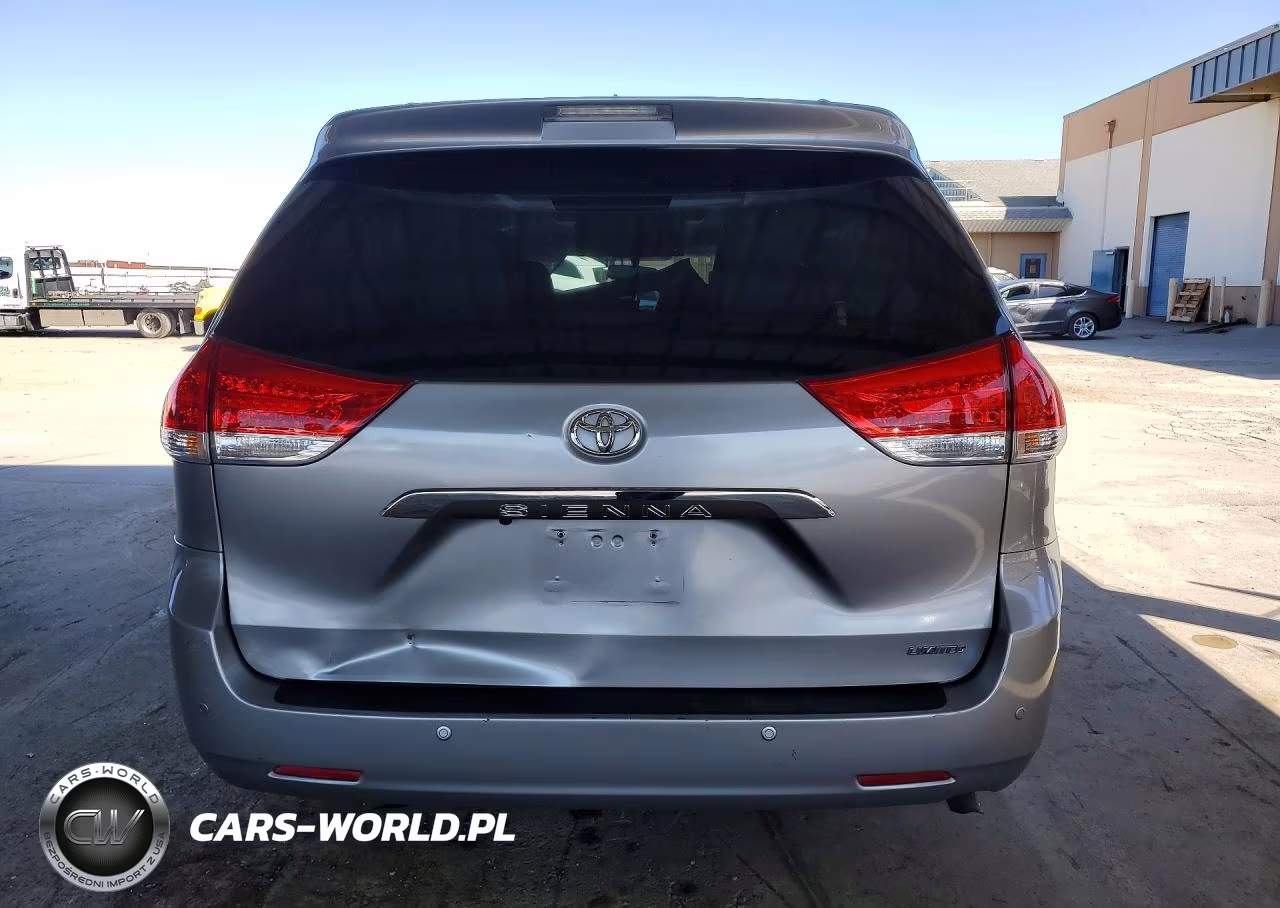 2012 Toyota Sienna Limited 7-Passenger VIN:5TDYK3DC9CS224873 - 6