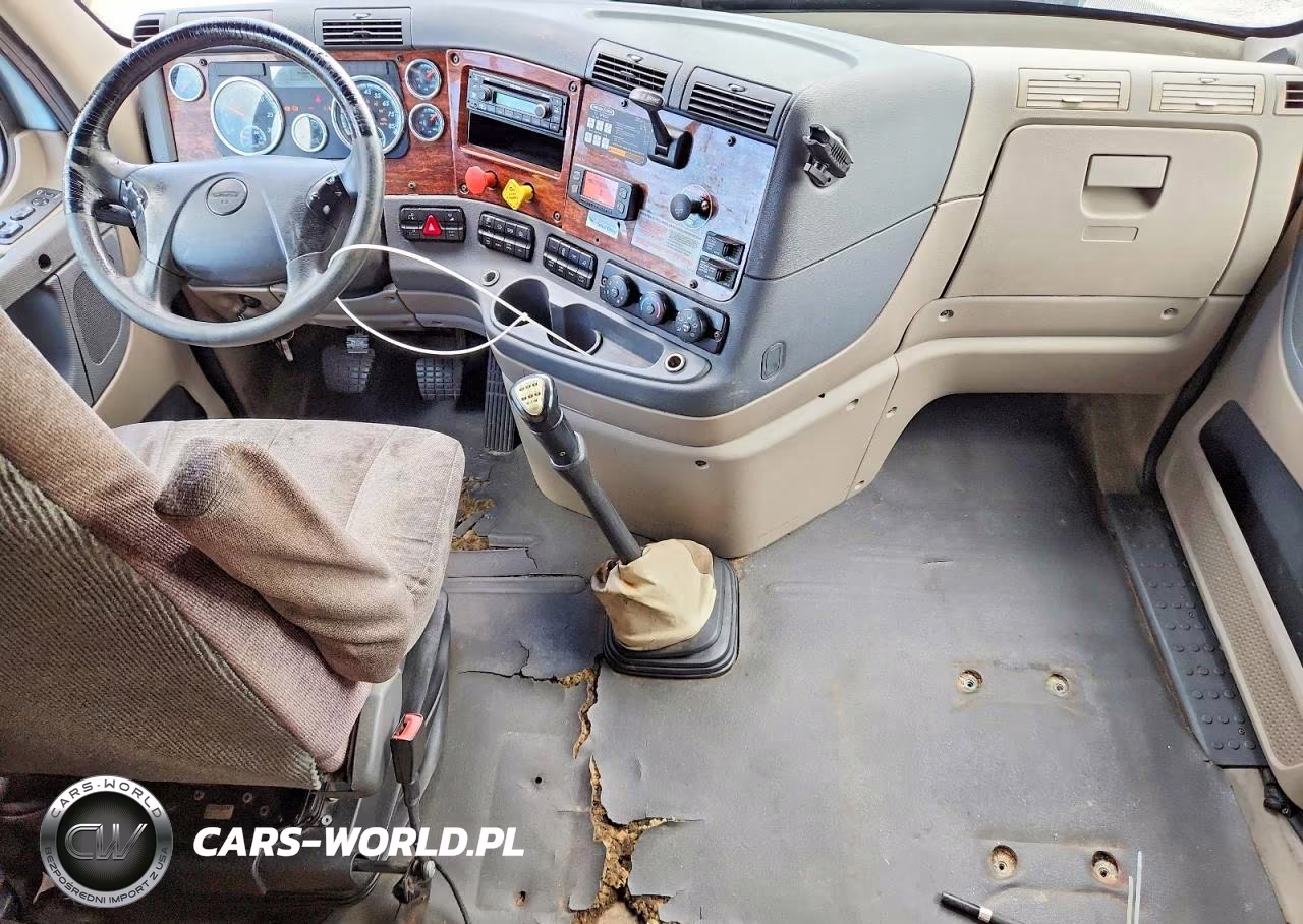 2016 Freightliner Cascadia 125 VIN:3AKJGLD5XGSGU1009 - 8