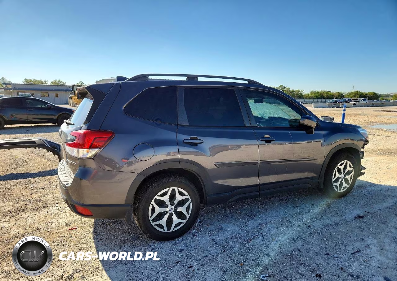 2021 Subaru Forester Premium VIN:JF2SKAJC0MH416916 - 3