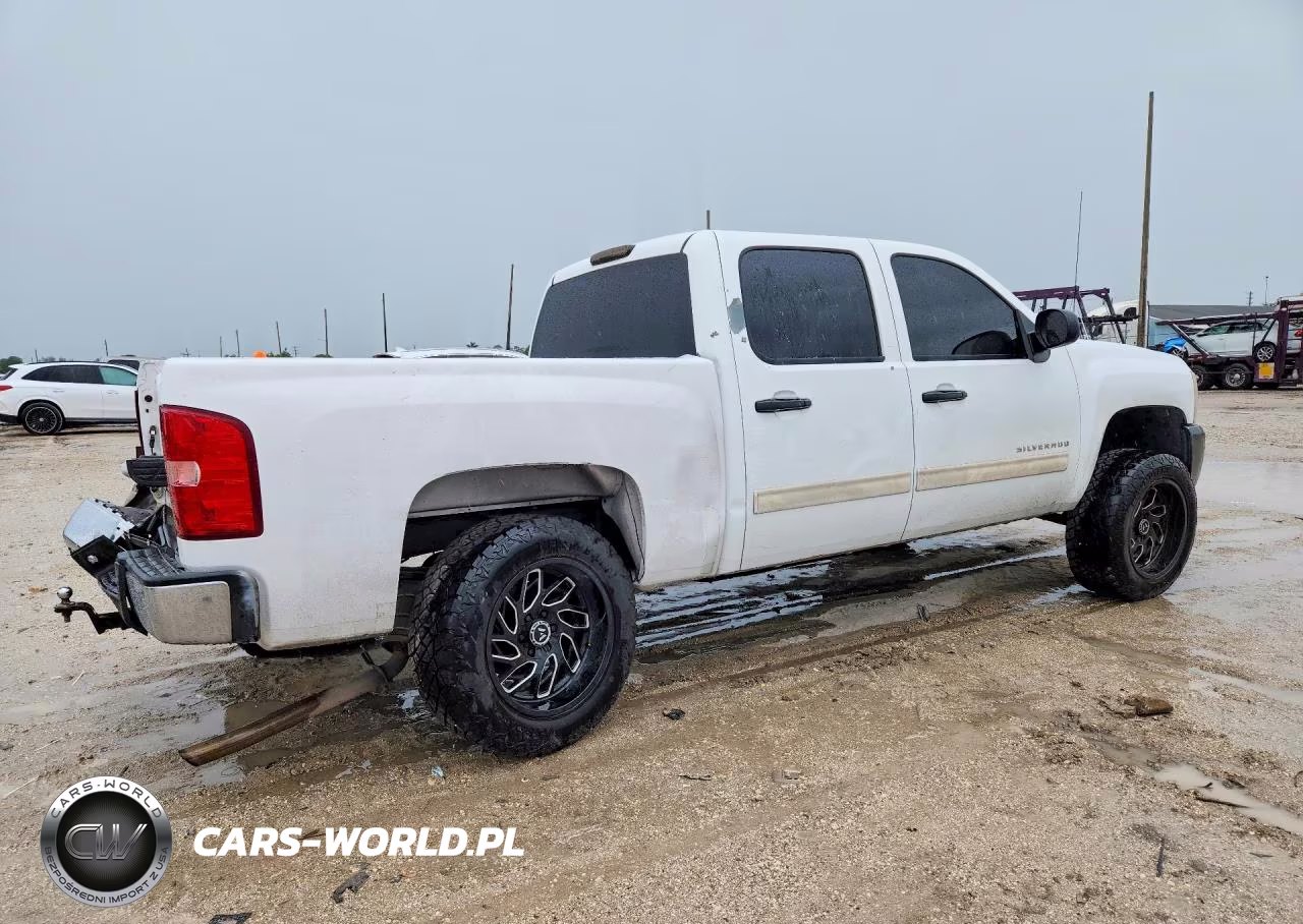 2010 Chevrolet Silverado C1500 Hybrid VIN:3GCXCUEJ1AG255199 - 3