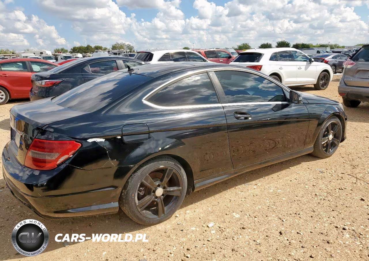2013 Mercedes-Benz C 250 VIN:WDDGJ4HB0DG011298 - 3