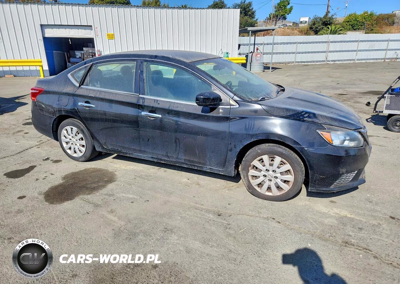 2018 Nissan Sentra S VIN:3N1AB7AP7JY244340 - 4