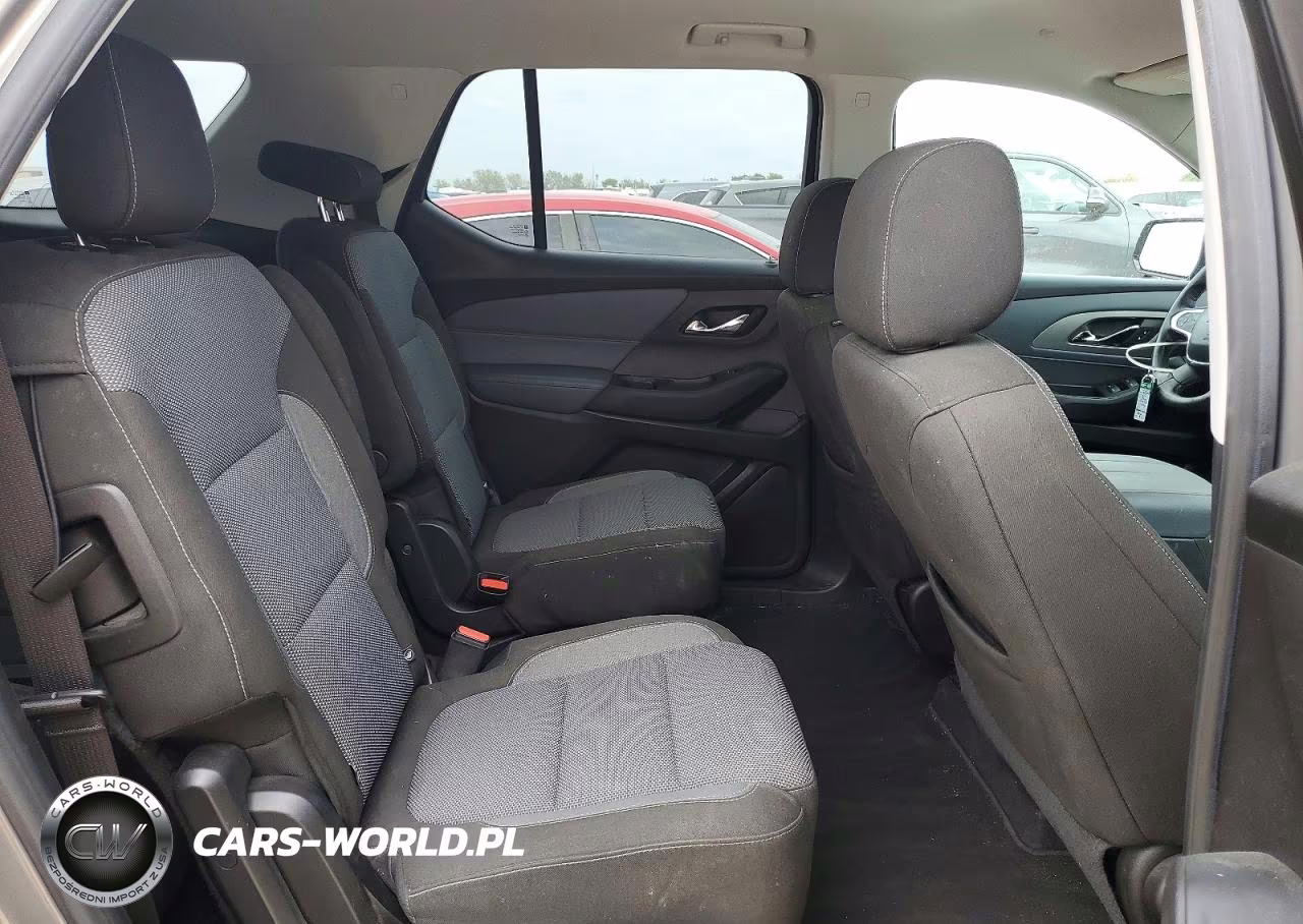 2018 Chevrolet Traverse Lt VIN:1GNERGKW5JJ107733 - 10