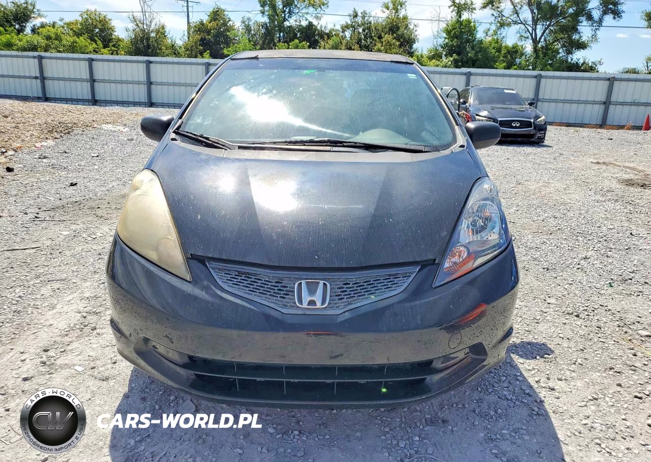 2011 Honda Fit VIN:JHMGE8G34BC007127 - 5