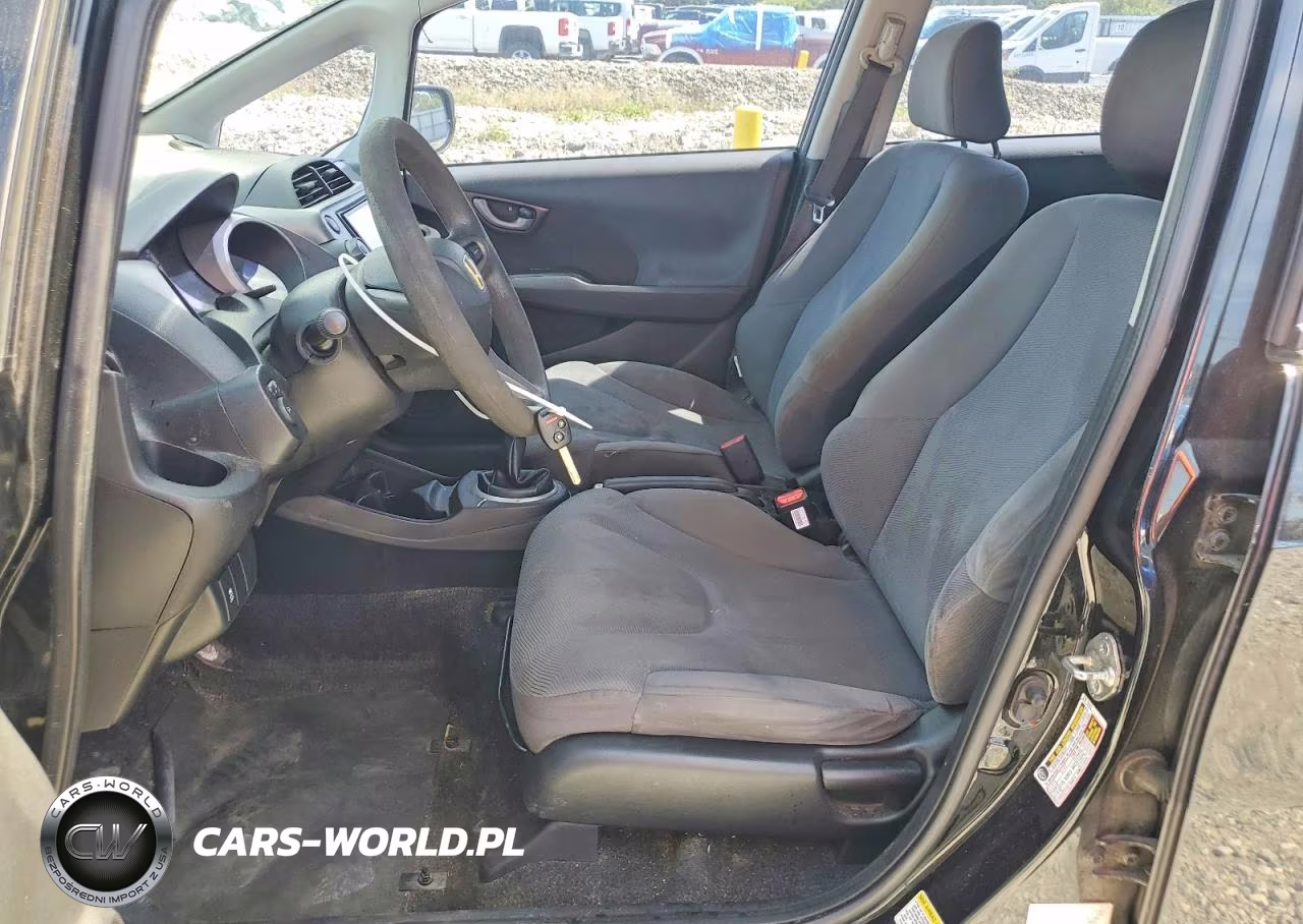 2011 Honda Fit VIN:JHMGE8G34BC007127 - 7