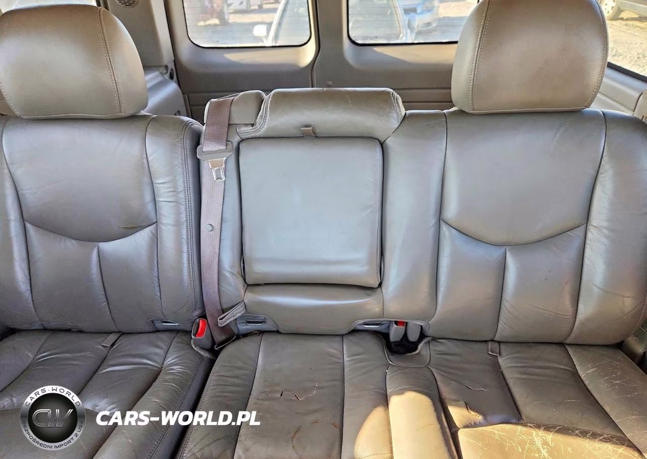 2003 Chevrolet Tahoe C1500 VIN:1GNEC13Z03J226753 - 10