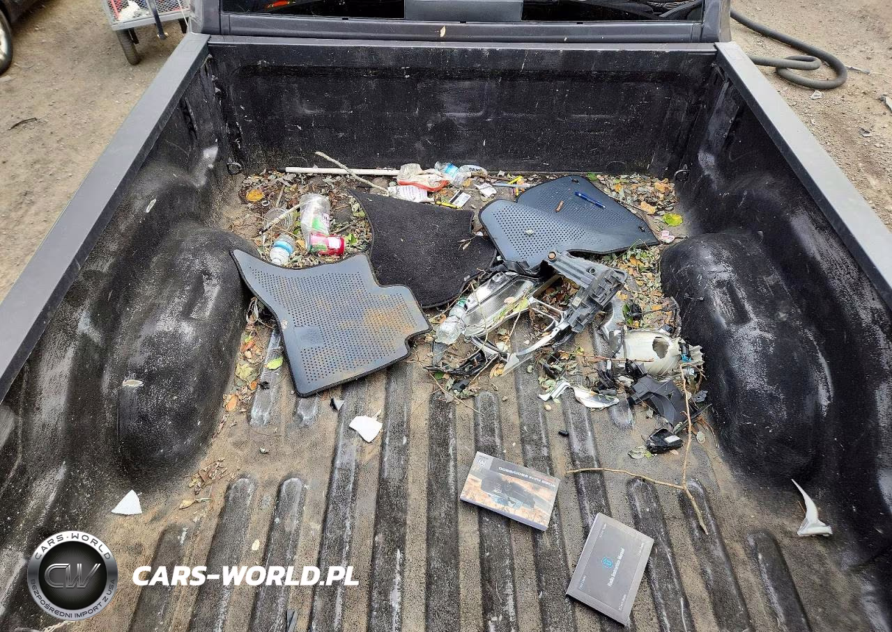2022 Ram 2500 Tradesman VIN:3C6UR5CL5NG324436 - 10