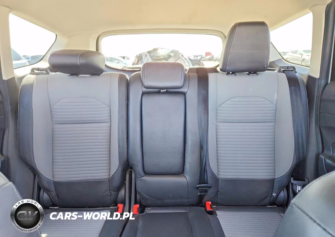 2018 Ford Escape Se VIN:1FMCU0GD3JUB13926 - 10