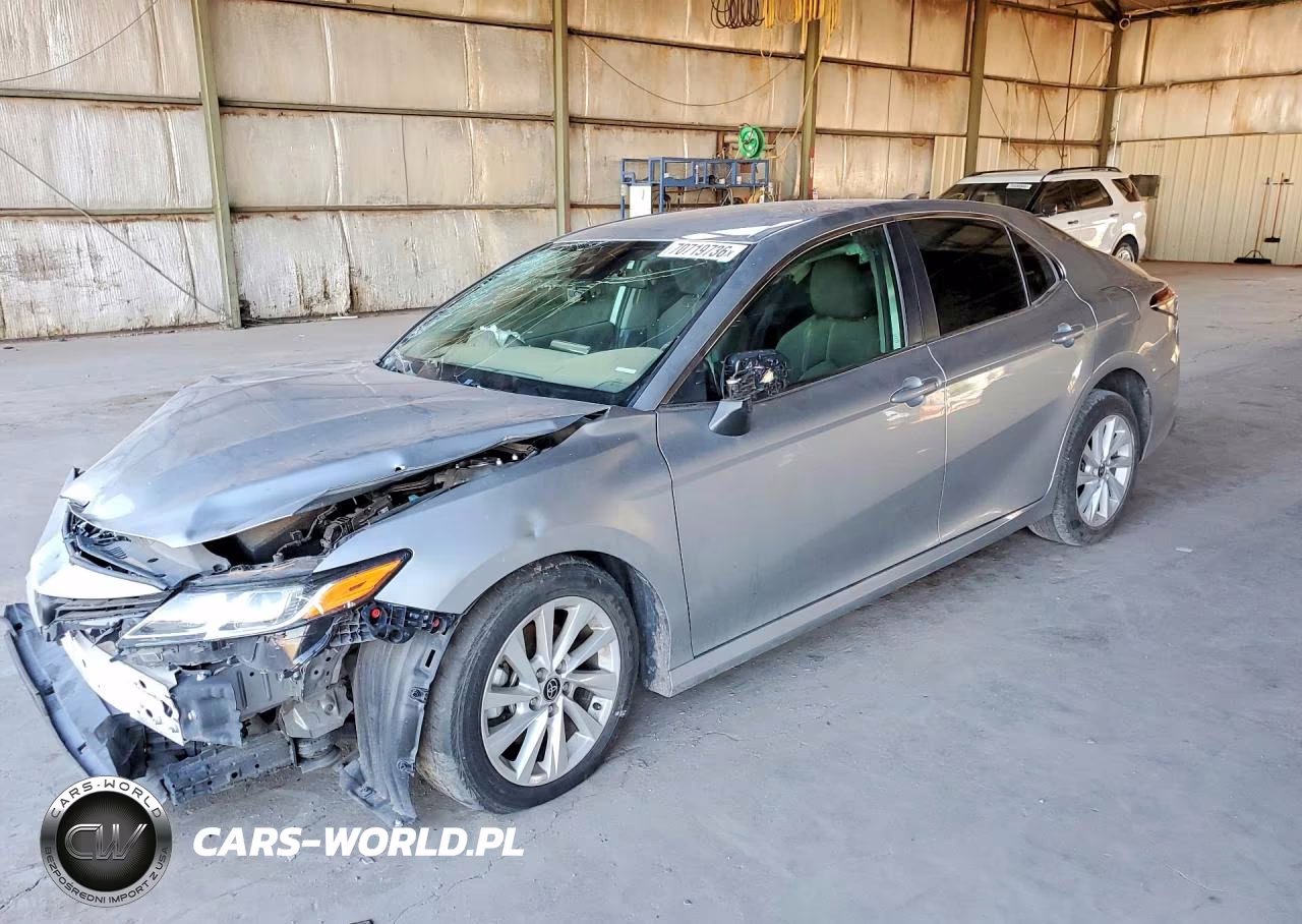 2022 Toyota Camry Le