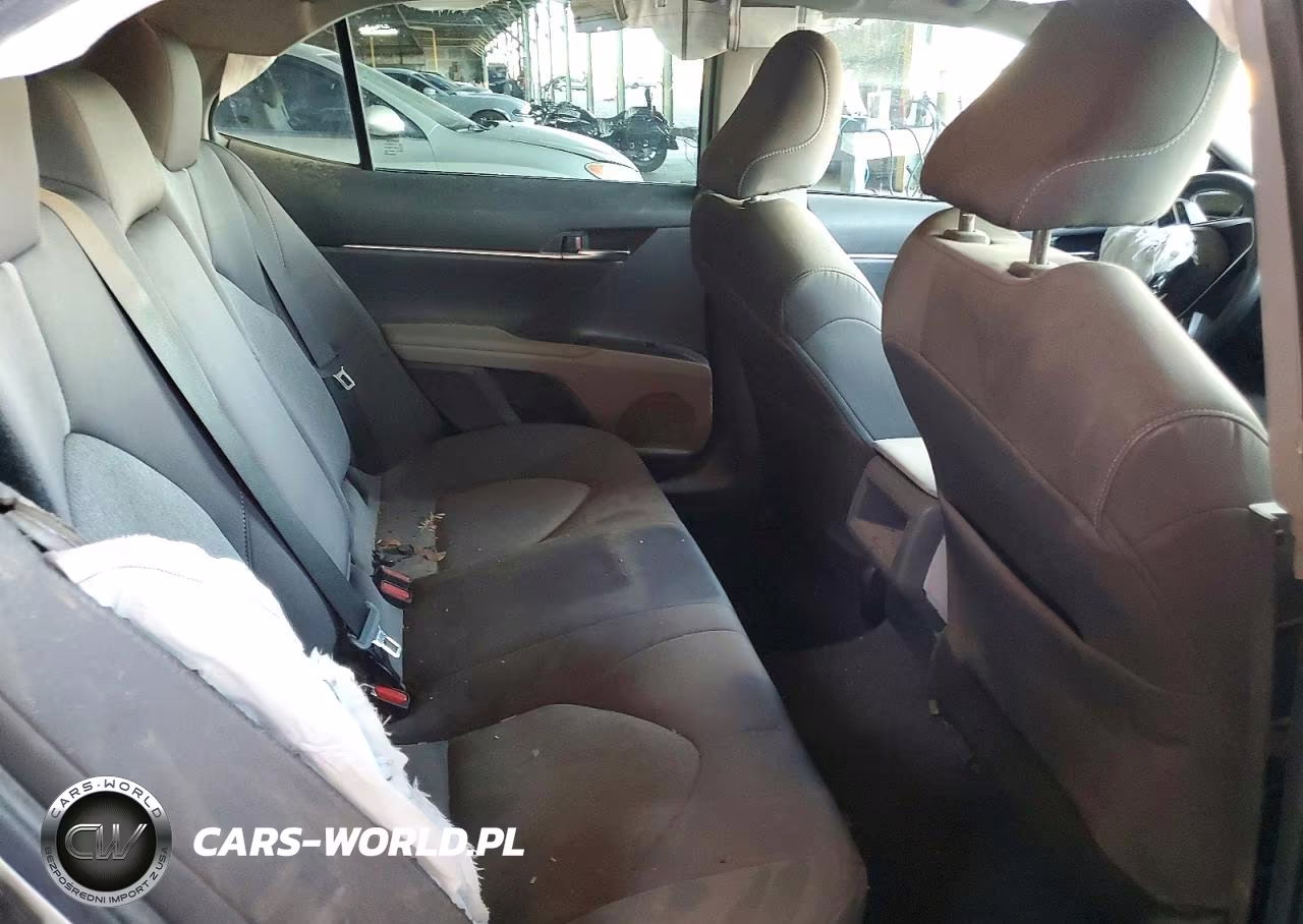 2022 Toyota Camry Le VIN:4T1C11AK1NU648376 - 10
