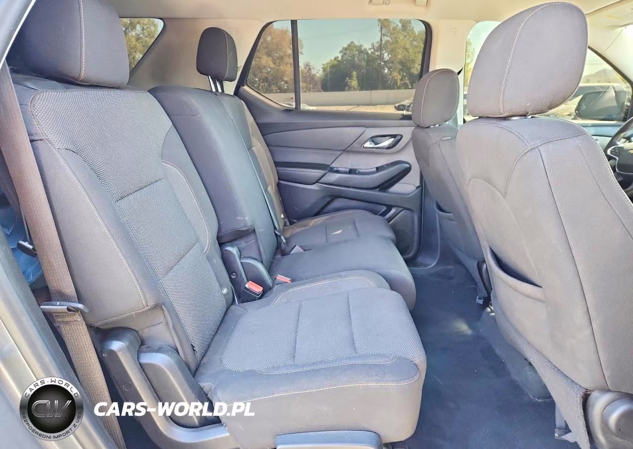 2021 Chevrolet Traverse Ls VIN:1GNERFKW7MJ110082 - 11